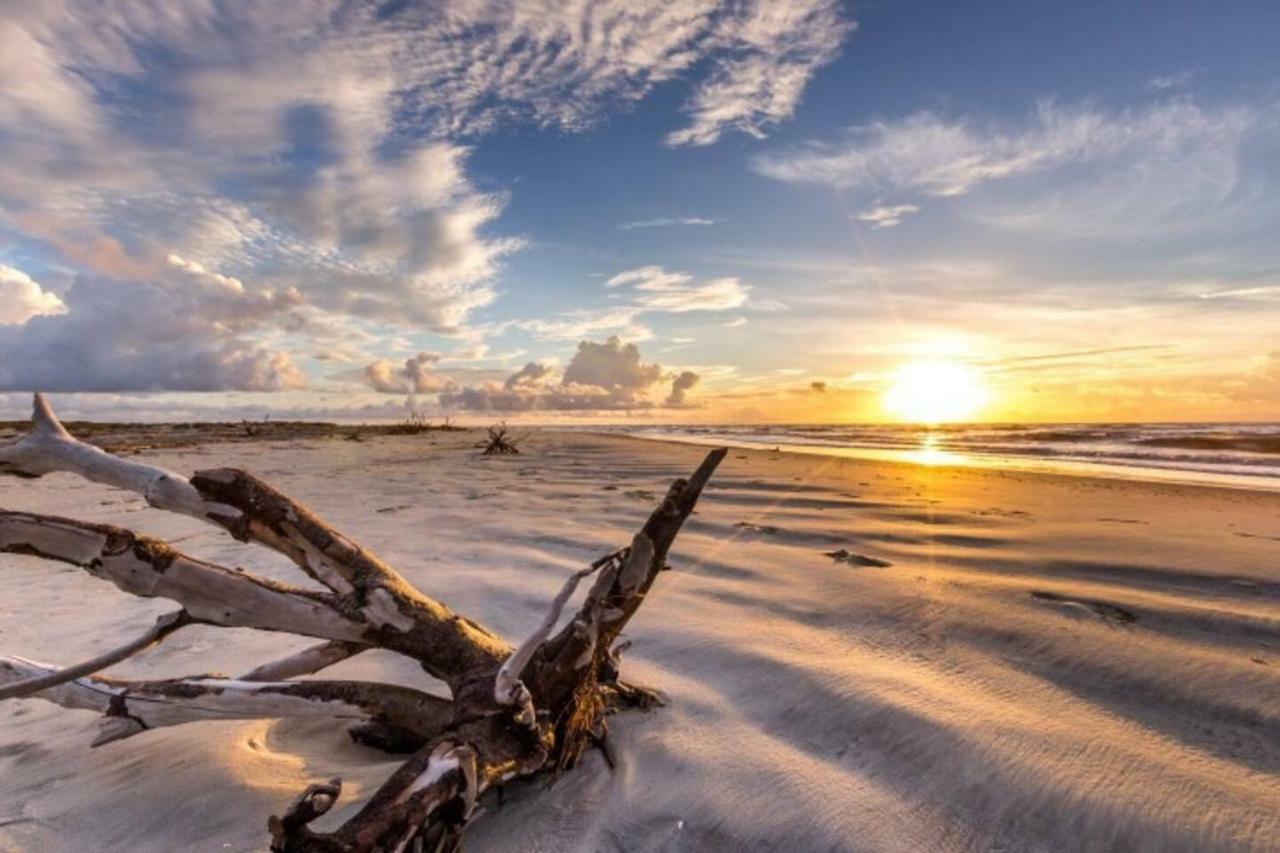 Island Retreat Gated Condo! Beach Getaway! St. Simons Island エクステリア 写真